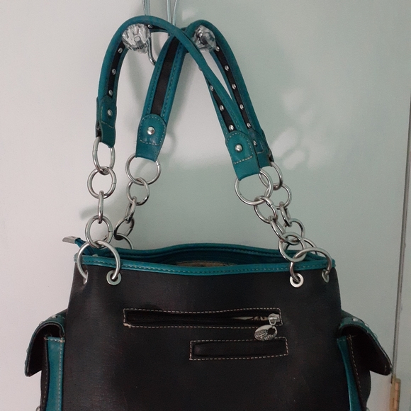 Satchel - Picture 4 of 8